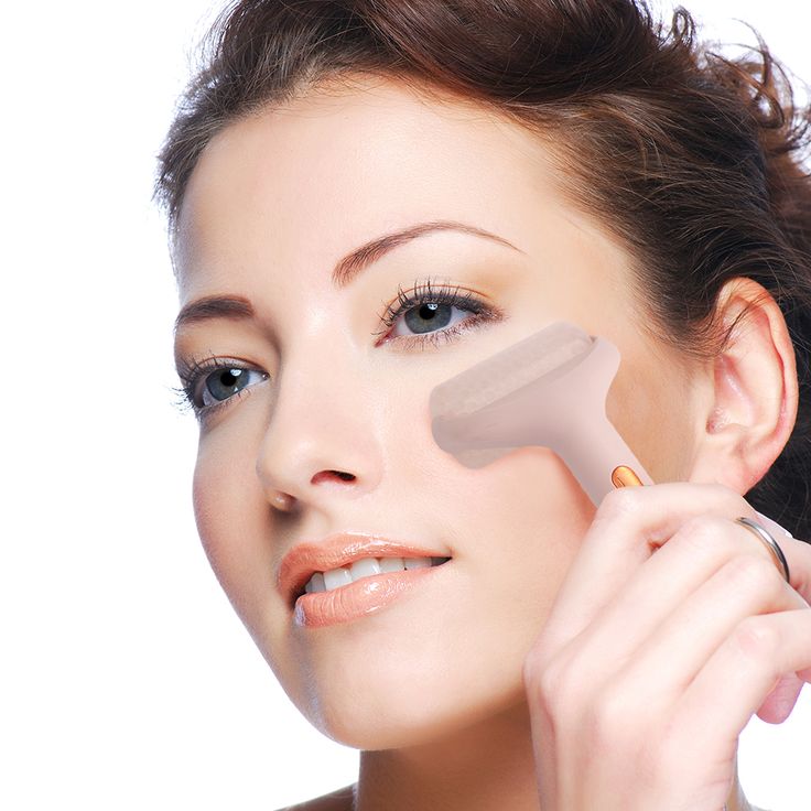 Cooling Ice Face Roller for Radiant, Refreshed Skin